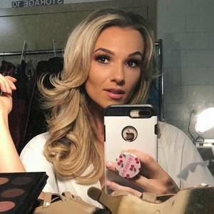 Meet your Posher, Sierra